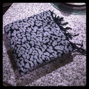 Ann Taylor Black & White Leopard Scarf NWT